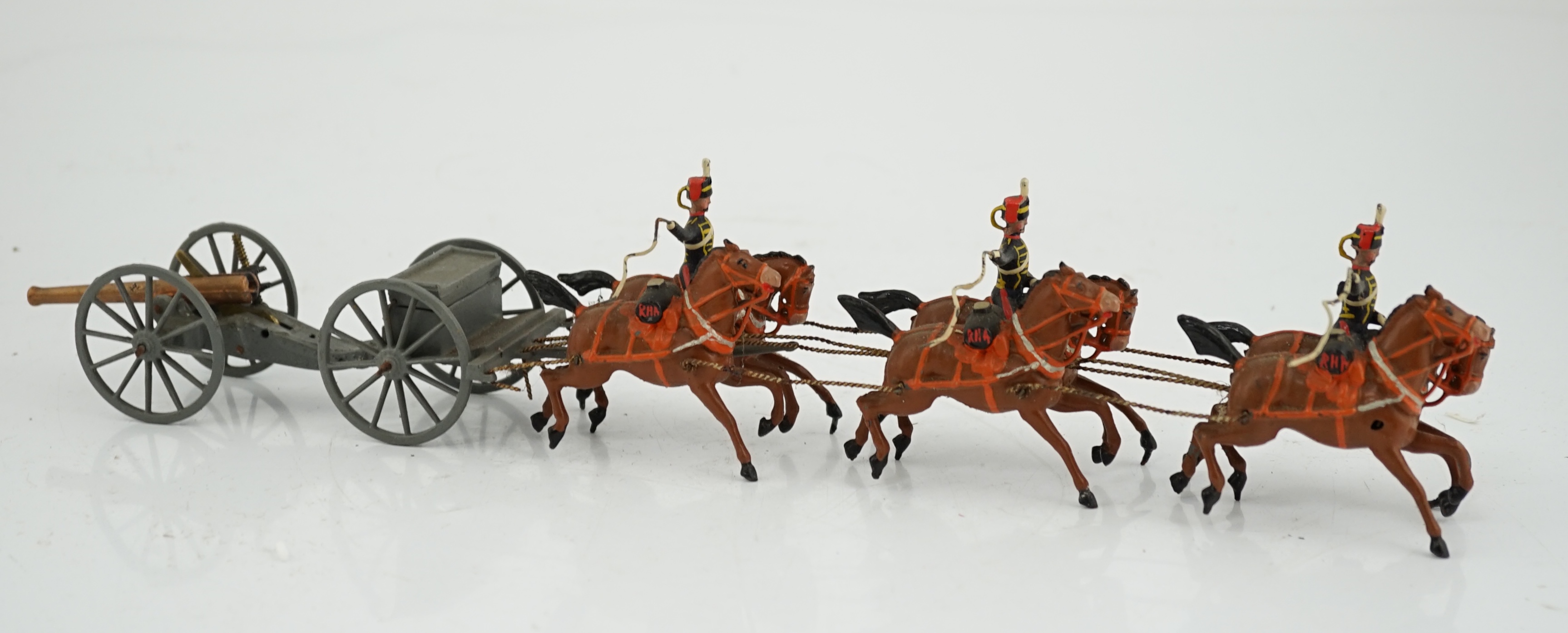 A 1920s Britains Royal Horse Artillery gun team (from set 39)